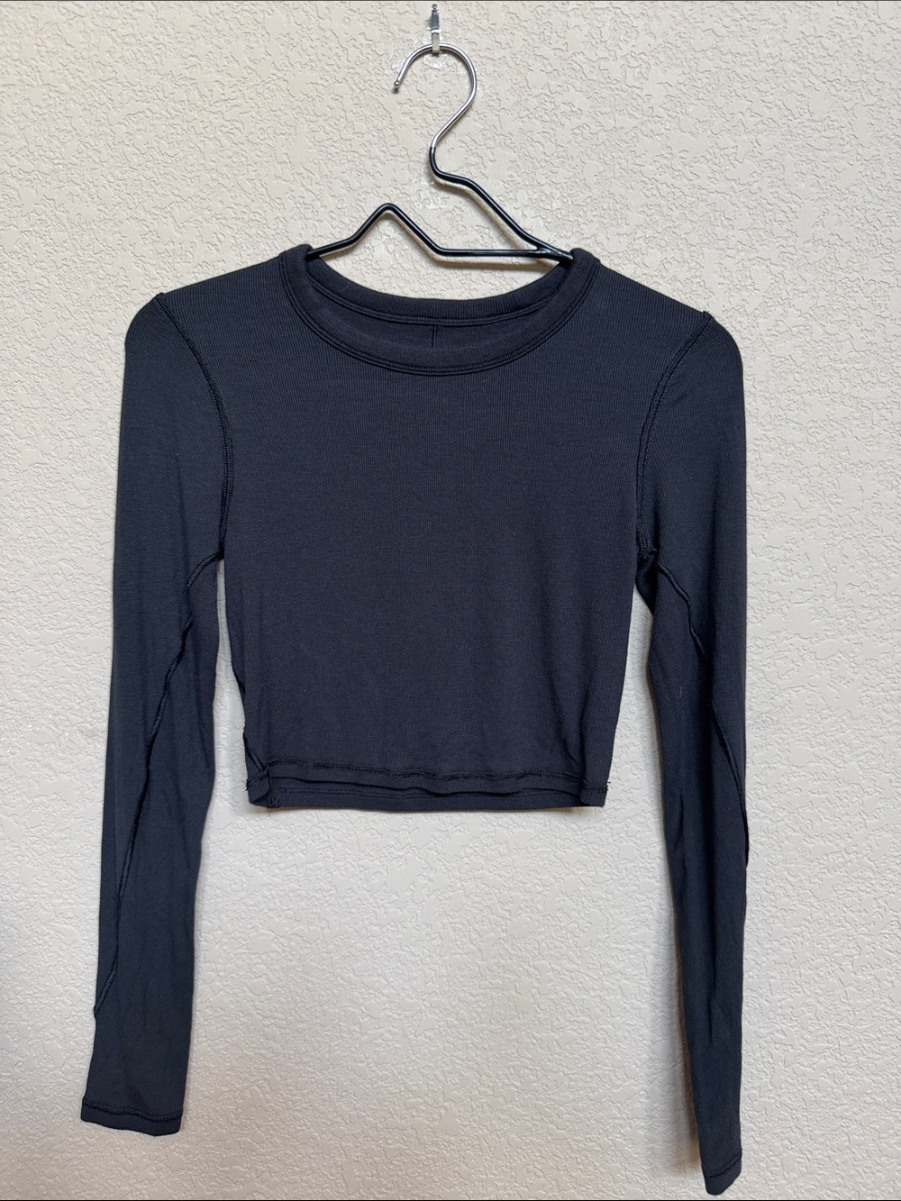 Lululemon Hold Tight Straight-Hem Cropped Long Sleeve Shirt Black Size 6